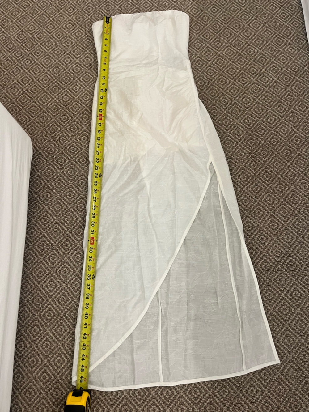 NWT Vix Off White Strapless Pleated Midi Dress
Size S Originally $368 - Picture 16 of 16